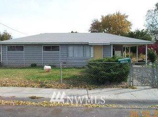1321 Buell Dr, Moses Lake, WA 98837