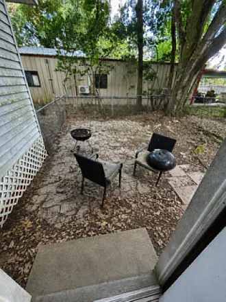 208 Tours St — Photo 32