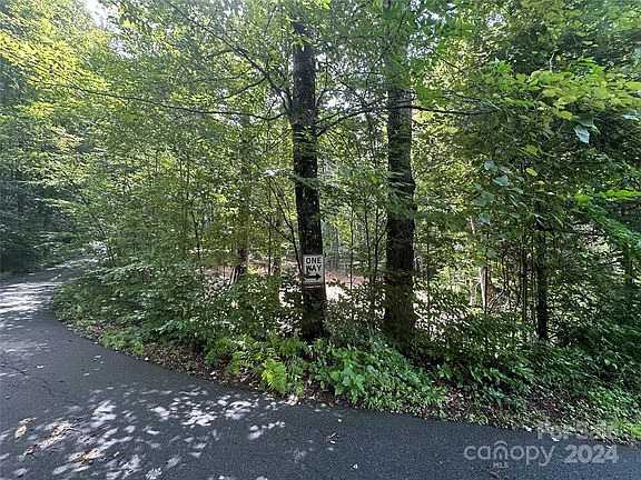 5th image of Woodchuck Ln #17D
