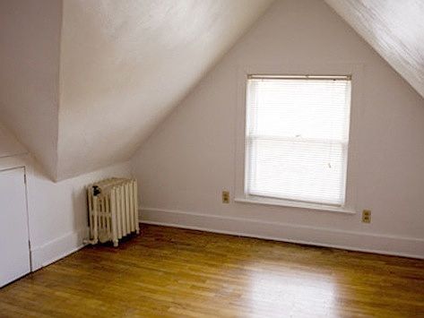 2nd image of 203 N Lynn St