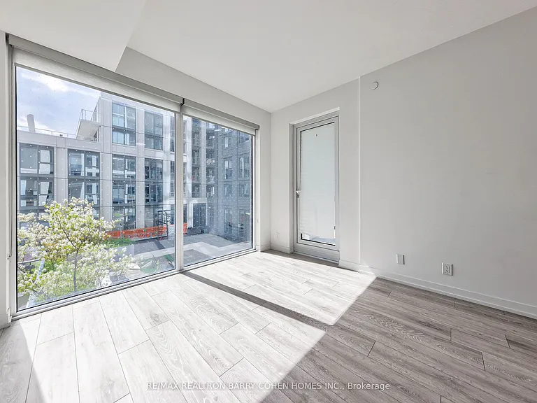 2020 Bathurst St #339 — Photo 24