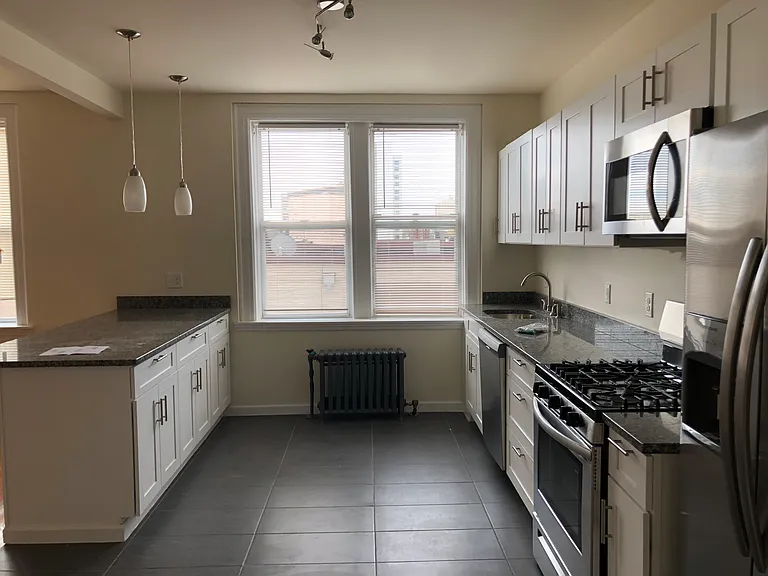 164 S Harrison Street — Photo 16