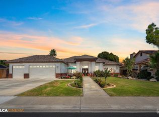14720 Redwood Pass Dr, Bakersfield, CA