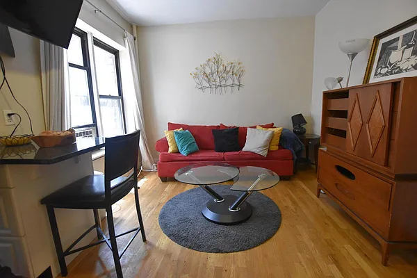 Rented by Corcoran | media 18