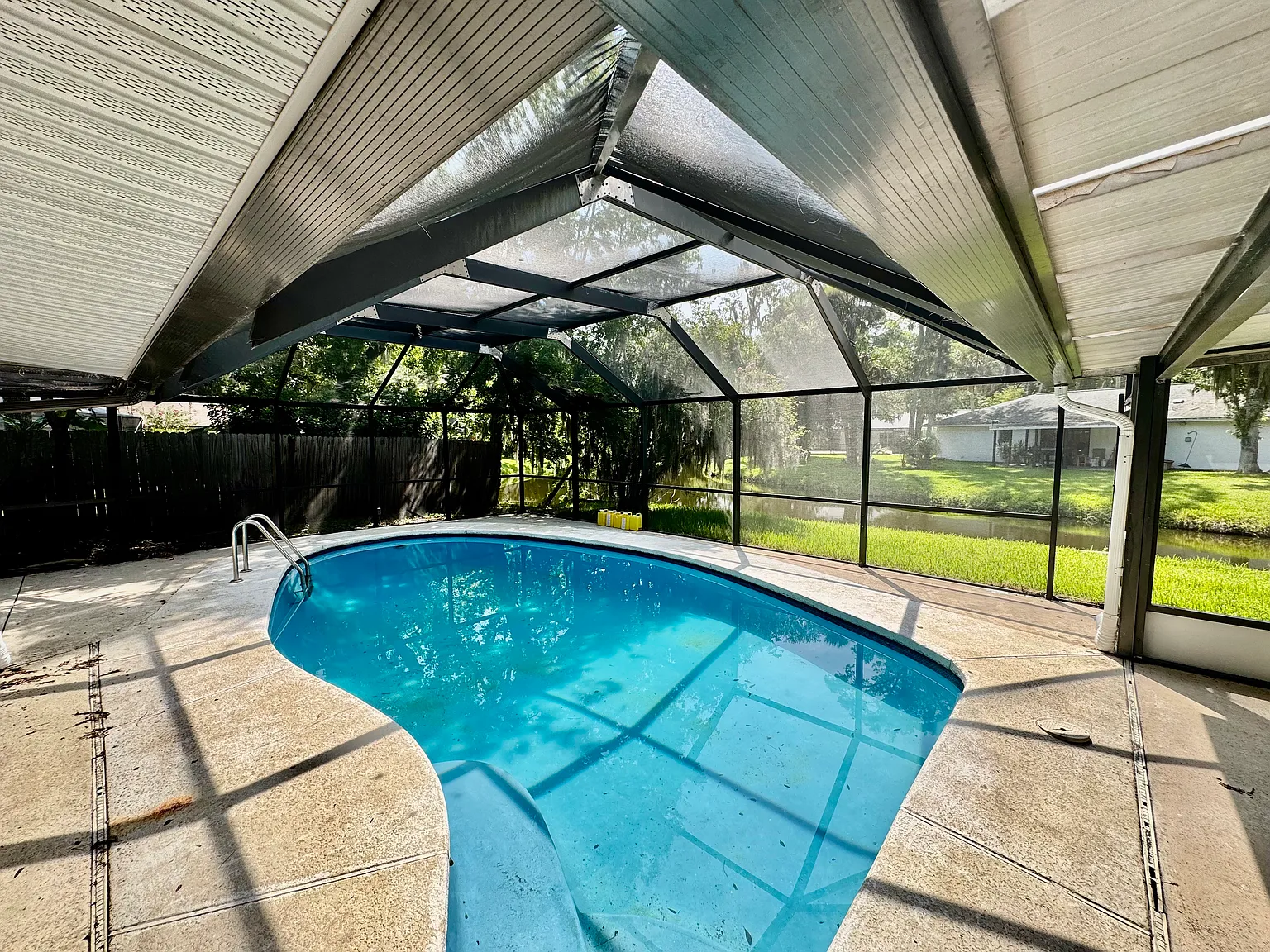 4 bed, 1650 sqft, $4,500 — Photo 2