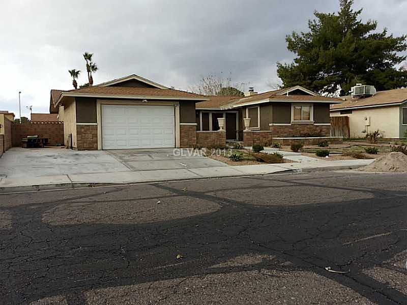 1st image of 271 Bergin Dr
