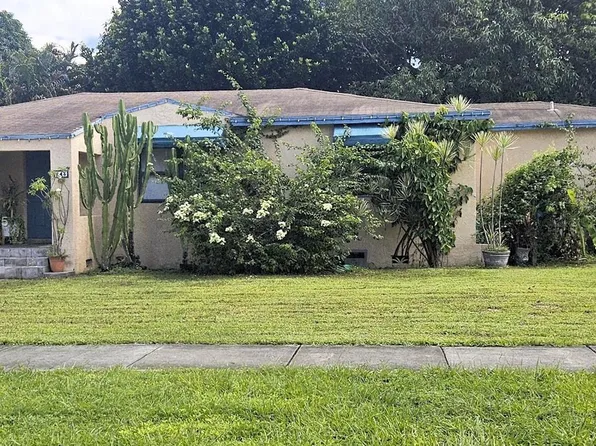 243 NW 62nd Ct, Miami, FL 33126