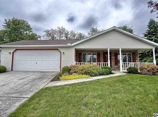11 White Oak Blvd, Mechanicsburg, PA