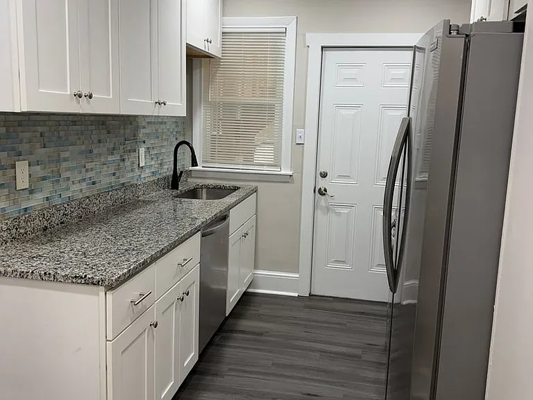 151 A View Ave — Photo 6
