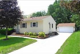 3rd image of 988 N Thornwood Ave