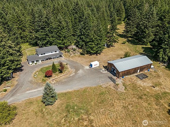 2nd image of 10714 Zephyr Lane SW