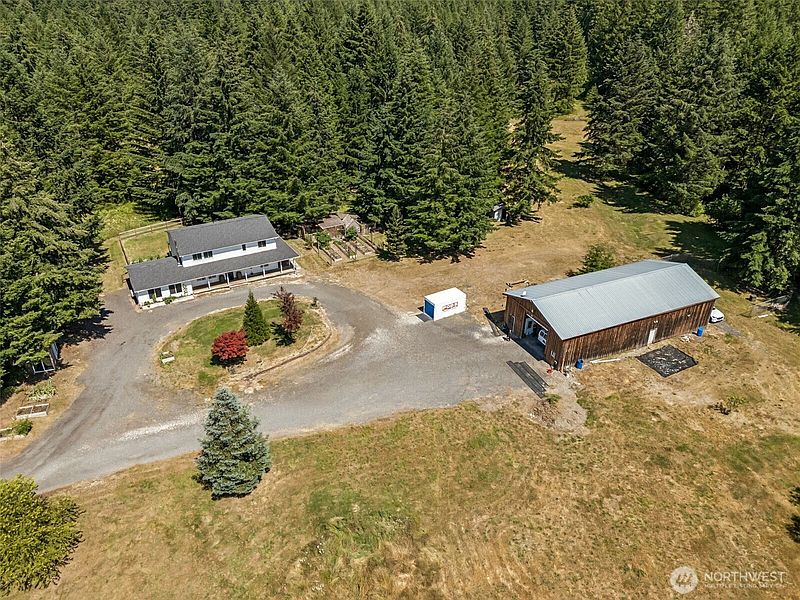 2nd image of 10714 Zephyr Lane SW