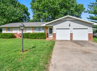 613 S Miller Rd, Willard, MO 65781