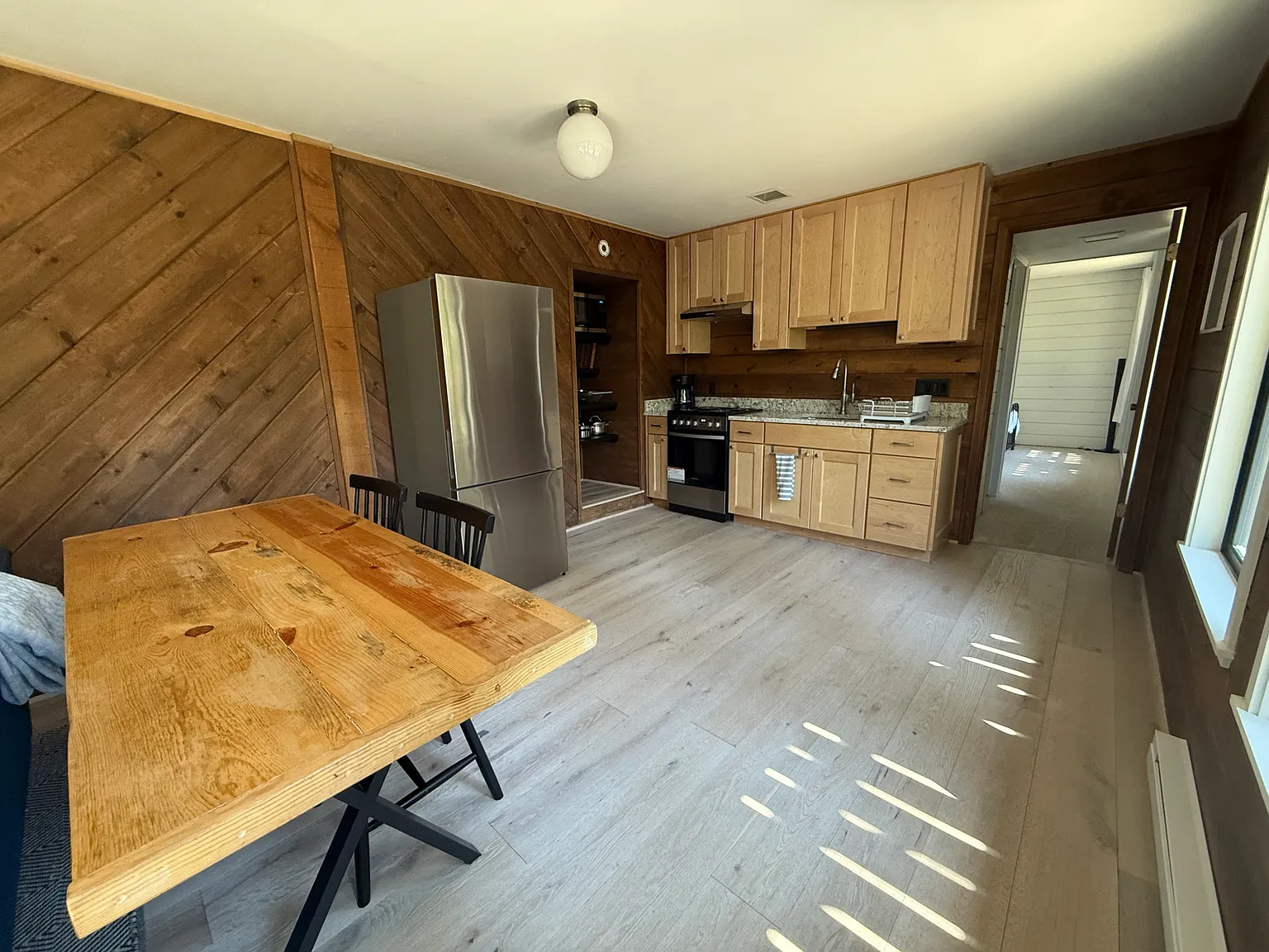 1 bed, 684 sqft, $3,900 — Photo 4
