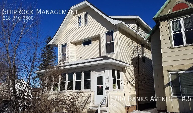1704 Banks Ave #1/2 — Photo 1