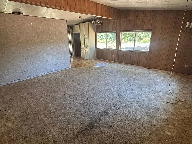 3098 Stapp Dr — Photo 3