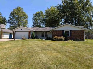 9622 Greenmoor Dr, New Haven, IN 46774