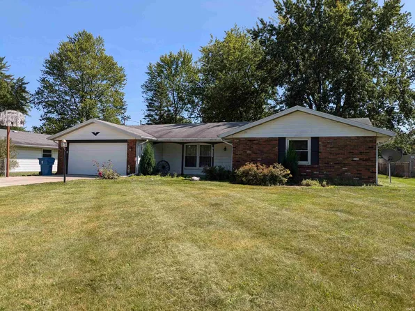 9622 Greenmoor Dr, New Haven, IN 46774