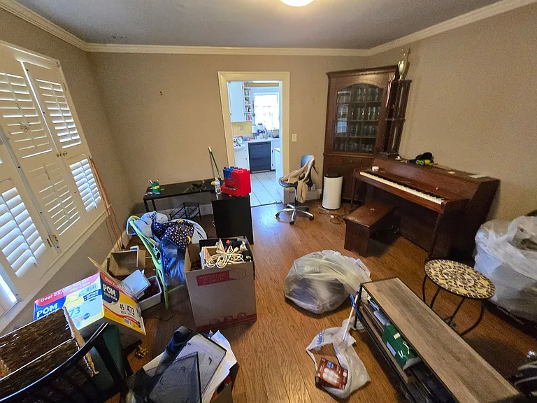 870 Laurel Ave — Photo 10