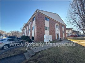 2119 Arbor St