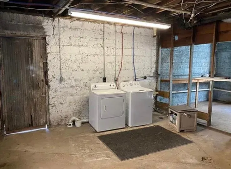 316 W Valley St — Photo 12