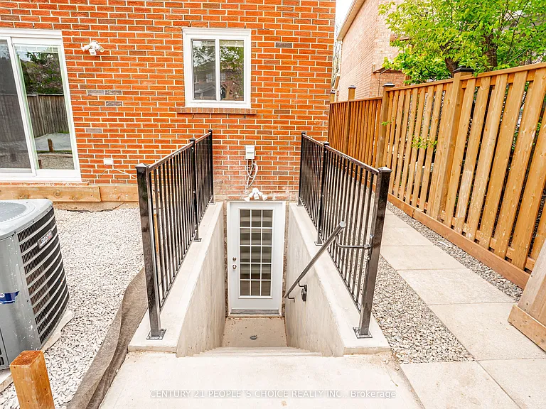 3476 Kelso Cres — Photo 4