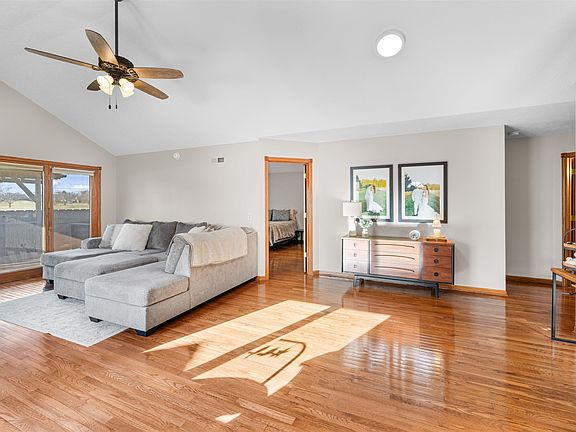 5th image of 673 Georgetown Rd