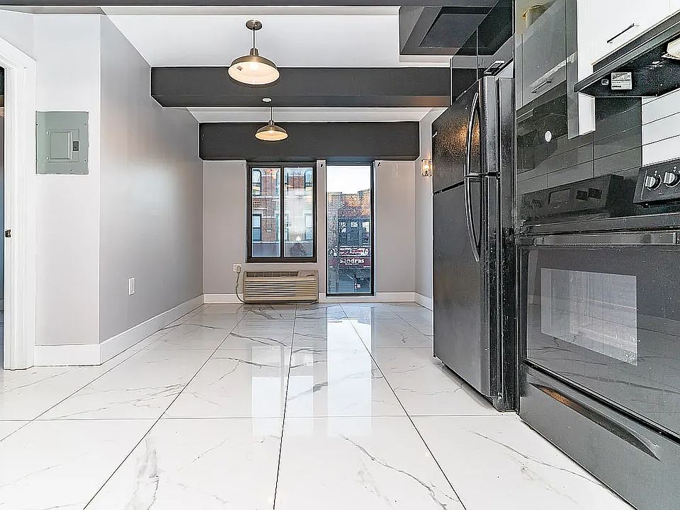 1st image of 141 Utica Ave #3T
