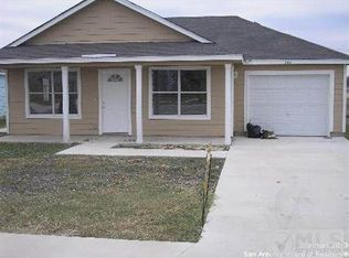 605 Roosevelt Dr, Seguin, TX 78155