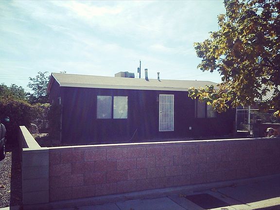2nd image of 510 Delamar Ave NW