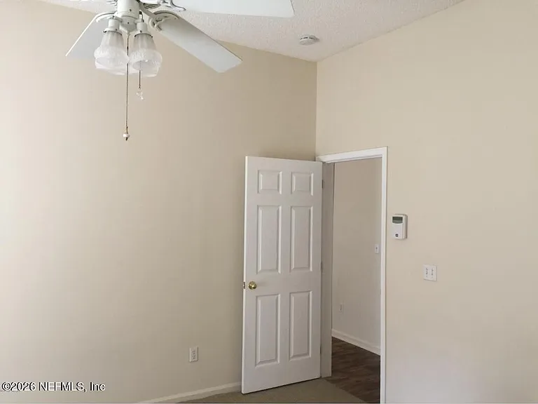 5058 Acre Estates Dr W — Photo 16