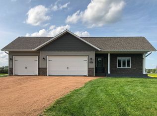118432 Sunset Ridge Dr, Stratford, WI 54484