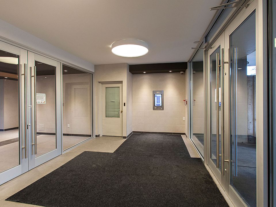 1st image of 666 Spadina Ave #1244546