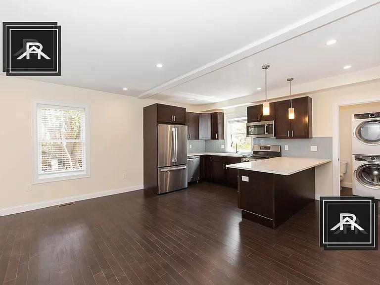 59-61 Catherine St #1 — Photo 1