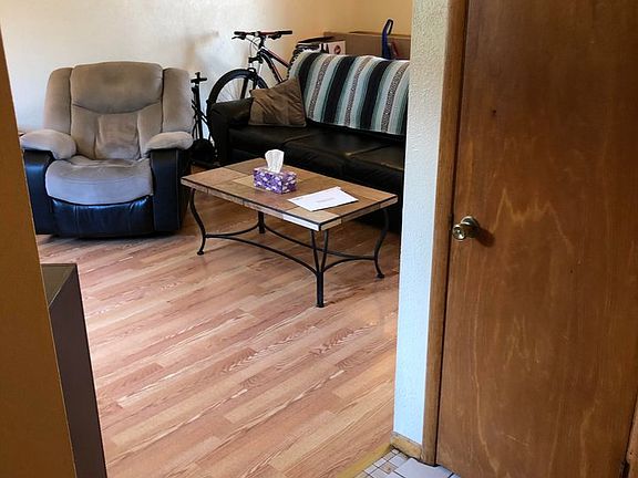 3rd image of 722 27th Ave #1-5