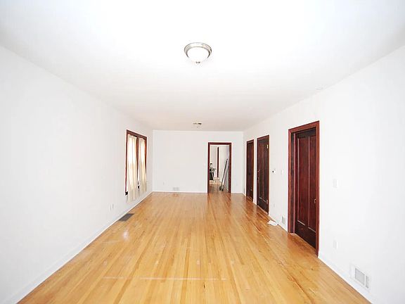 4th image of 2254 W Logan Blvd #2