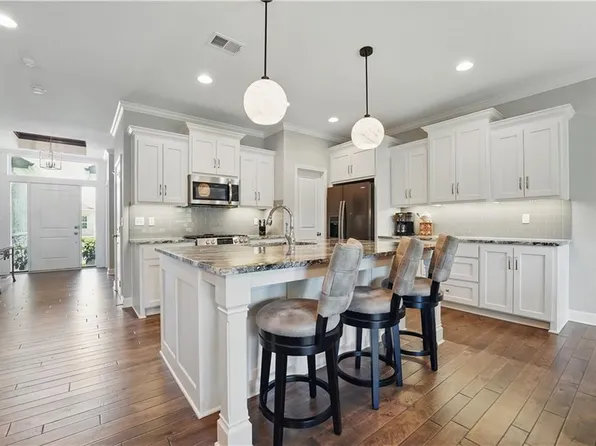 6935 W 162nd Ct, Overland Park, KS 66085