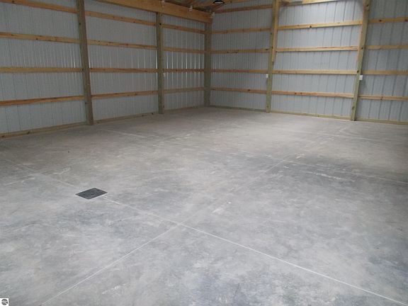 5th image of 7513 Elm St