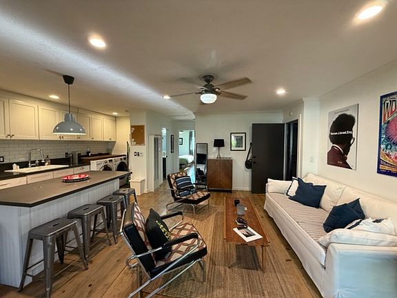 3rd image of 3649 Louisiana St APT 208