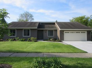 1112 Rosewood St, Shorewood, IL