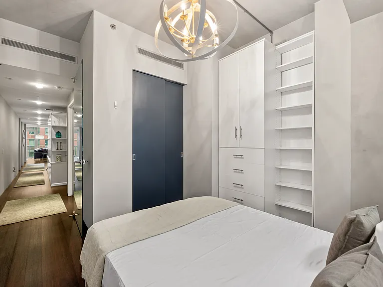 519 W 23rd St #3 — Photo 20