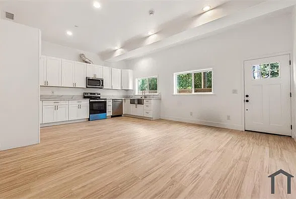 21312 S Western Ave — Photo 4