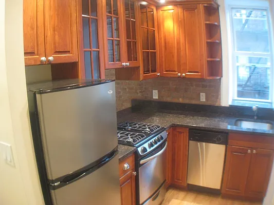 Rented by (Legacy) NY Quality Living Uptown | media 10