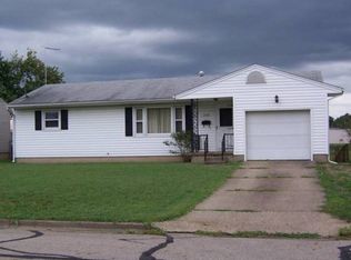 1709 Zimmer St, Lancaster, OH 43130