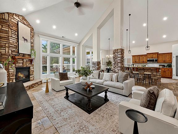 4th image of 5331 N Brookmeadow Way