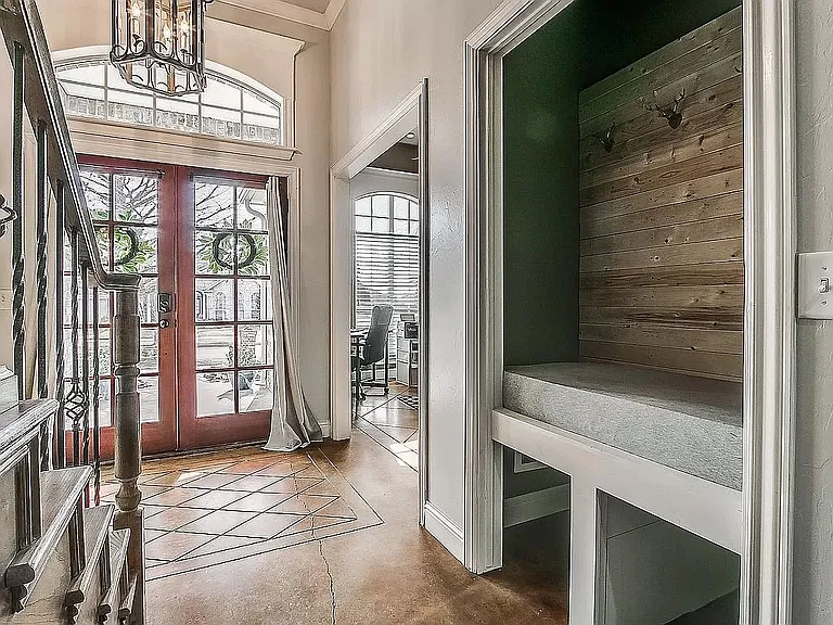 17001 Granite Pl — Photo 3