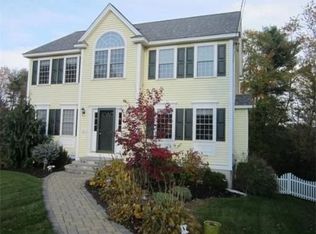 4 Thomas St, Dracut, MA 01826