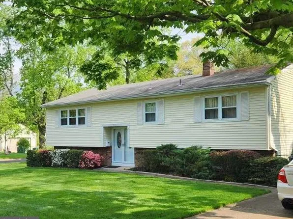 601 Hawthorne St, Lindenwold, NJ 08021