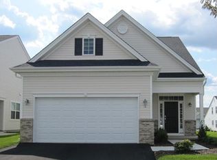 34 Constitution Dr, Monroe, NJ 08831