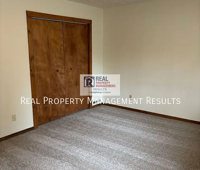 409 S Bosse Ave #B — Photo 7